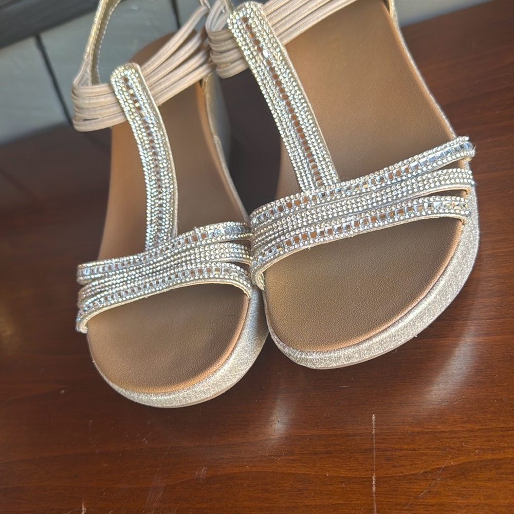 Kelly & Katie Gold Wedge Sandals with Rhinestones 9.5 dressy comfortable - Picture 3 of 5